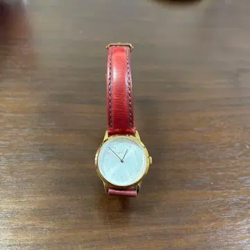 agnes b. VJ21-KES0 손목시계