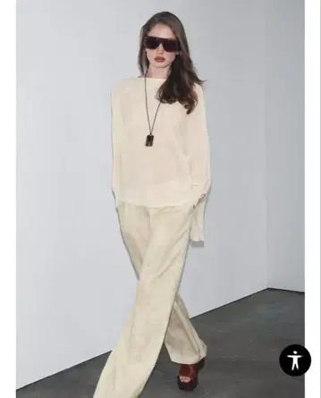 ZARA 플레인 니트 스웨터