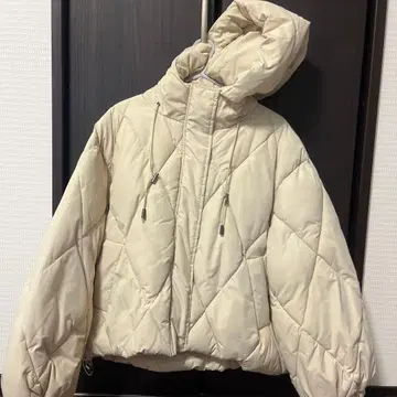 [ 새상품급 ] 아이보리 퀼팅 다운 자켓 한국 스타일