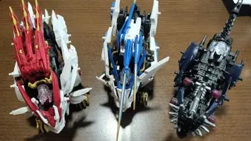 조이드 동물형 로봇 3체 세트 빨간색과 화이트