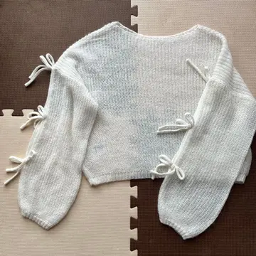 미사용 새상품 어스 뮤직앤 에코로 free 리본 니트