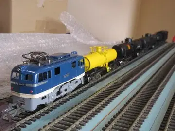 E6 5866 전기 기관차 HO 게이지 탱크 자동차 포함