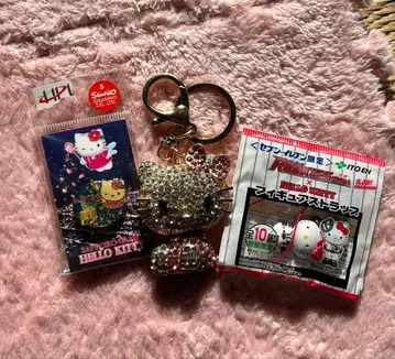 헬로키티 크리스탈 키링 세븐일레븐 한정판 스트랩 홋카이도