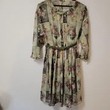 로이스크레용 Lois CRAYON 원피스 꽃무늬 벨트 포함