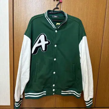 Agem 바시티 자켓 1월 3일까지