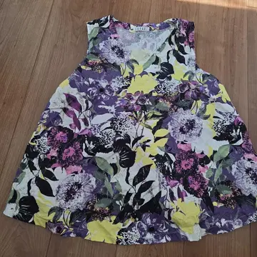 [레어] IKUKO 이쿠코 슬리브리스 상의 꽃무늬