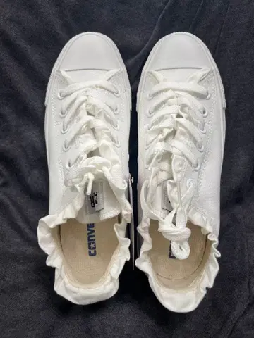 Converse Chuck Taylor All Star 프릴 스니커즈