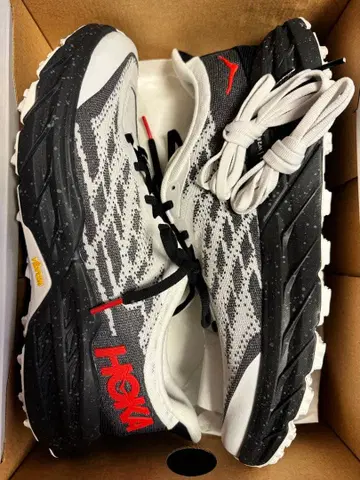 미사용 새상품 28.5 HOKA ONE ONE M SPEEDGOAT 5