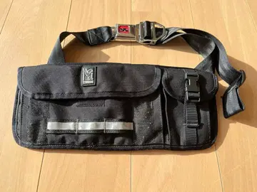 CHROME 사선 블랙 바디백 웨스트 파우치