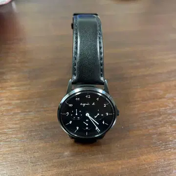 agnes b. 에네스베 VD75-KFH0 손목시계