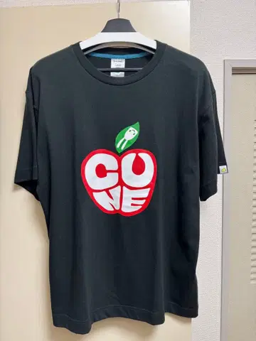 [ 미사용 새상품 ] Cune 반팔 T셔츠