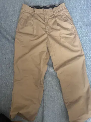 베이지 치노 팬츠 L 사이즈