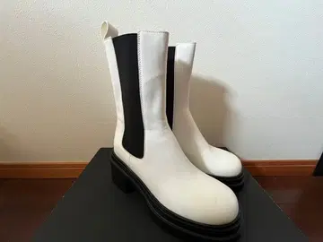 사이드 고어 부츠 화이트 통굽