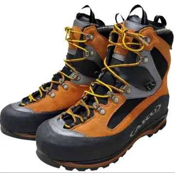 극미품 아쿠 AKU 몬타냐르도 등산화 고어텍스 마운틴 부츠