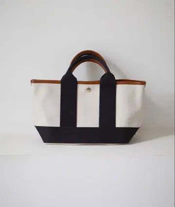 Breath TOPKAPI / 블레스 탑카피 네오 가죽 미니 토트백