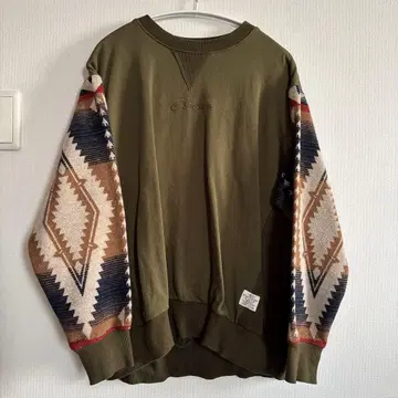 큐브 슈가 에스닉 패턴 맨투맨