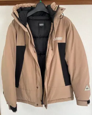 GERRY 방수 패딩 자켓 베이지/블랙