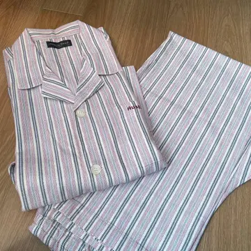 새상품 Austin Reed 파자마 LL size