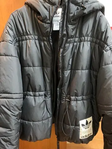 adidas 블랙 다운 자켓 M