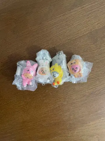 스키즈 가챠 4개 세트