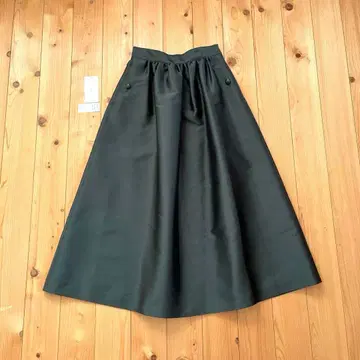투모로우랜드 데프레 실크 폴리에스테르 트윌 개더 롱 스커트
