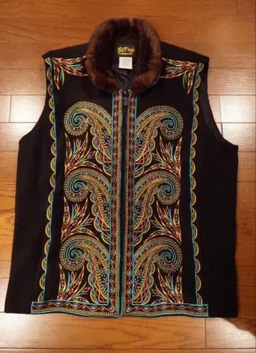 구제 의류 퍼 베스트 자수 블랙