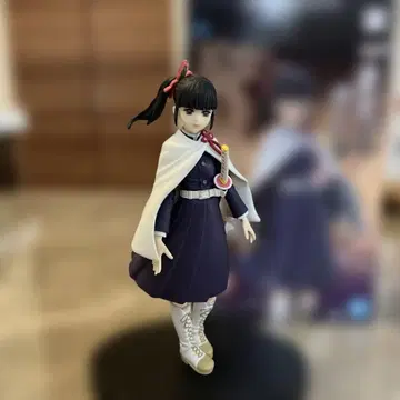 귀멸의 칼날 츠유리 카나오 피규어