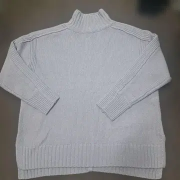 [ 미사용 새상품 ] BOSCH 라이트 그레이 터틀넥 니트