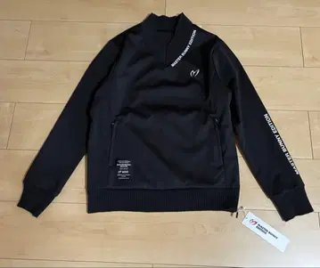 택 포함 미사용 MASTER BUNNY EDITION 블랙 스웨터