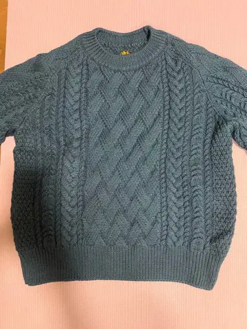 바토너 올 패턴 밝은 파랑 스웨터