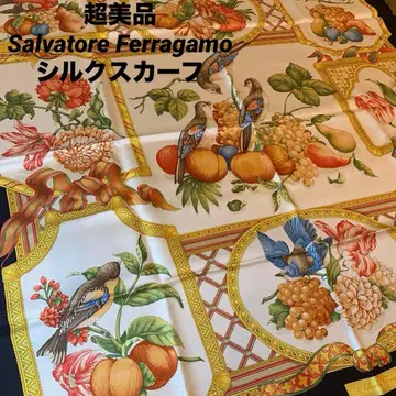 살바토레 페라가모 Salvatore Ferragamo 실크 스카프