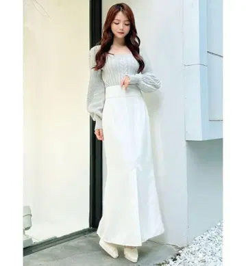 [택 포함 시착만 한 상품] RESEXXY 베이직 머메이드 스커트 화이트