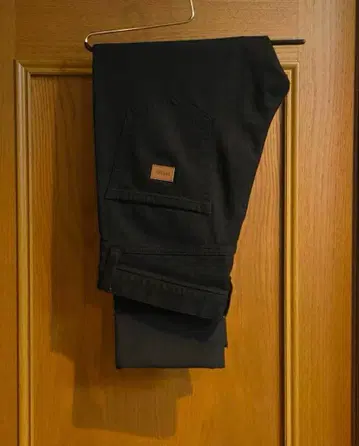 SHANTii 스트레치 블랙 데님 블랙 M 사이즈 샹티