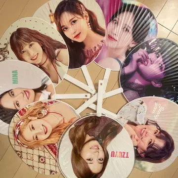 TWICE 부채 묶음 판매