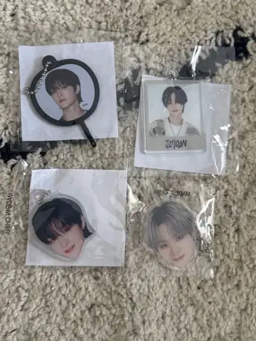 TREASURE 지훈 얼굴 아크릴 키링 캡슐 토이