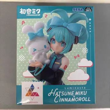 하츠네 미쿠 x 시나모롤 피규어