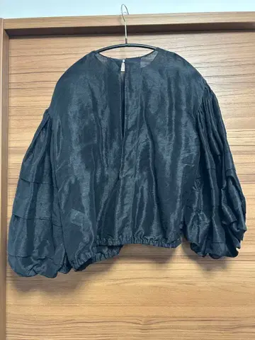 카오스 블라우스