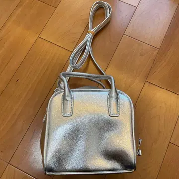 실버 미니 숄더백