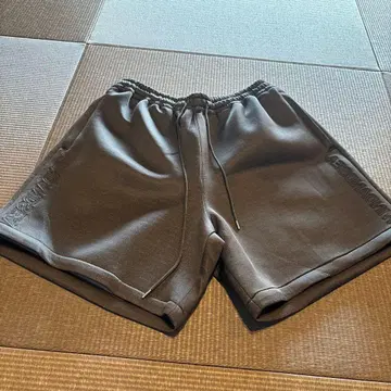 그레이 숏팬츠 로고 저지 원단