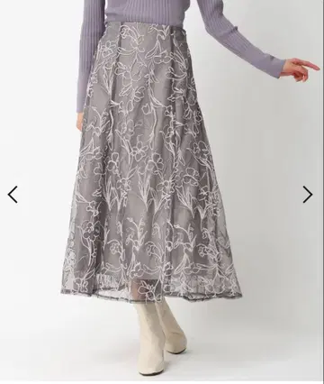 [새상품급] 미슈마슈 몰 자수 샤샤 스커트 그레이