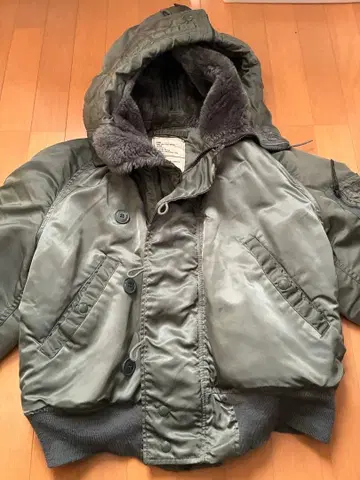 n2b alpha 86s 실물품 퍼 없음