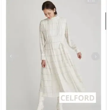 화이트 체크 무늬 롱 스커트