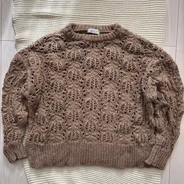 허그아워 니트 이너 포함