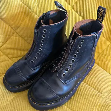 닥터마틴 1460 BEX LL 8홀 부츠 UK5