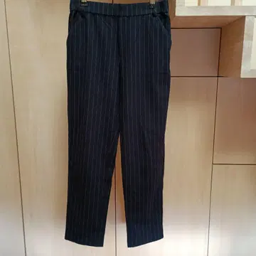 ZARA TRAFALUC 팬츠