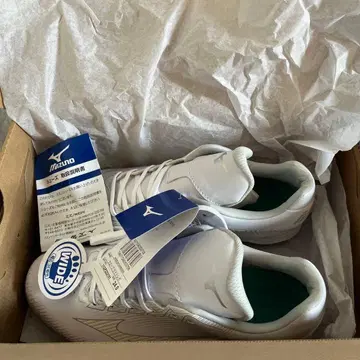 미사용 새상품 MIZUNO 웨이브라이트레보 24cm