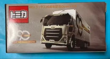 상자도 열지 않은 토미카 Quon 90주년 기념 미니카