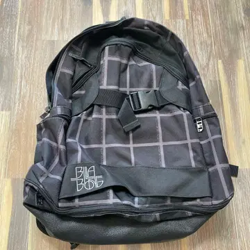 BILLA BONG 블랙 체크 무늬 백팩