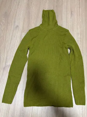 bloomingdale's 터틀넥