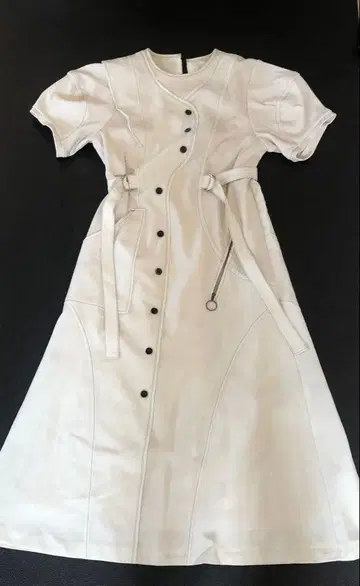 유나이티드 도쿄 롱 원피스 화이트